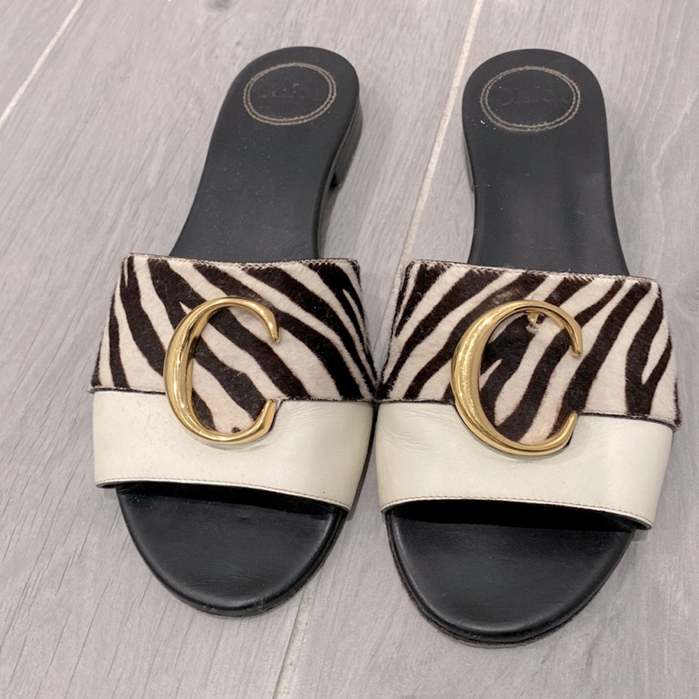 Chloe C flat sandal